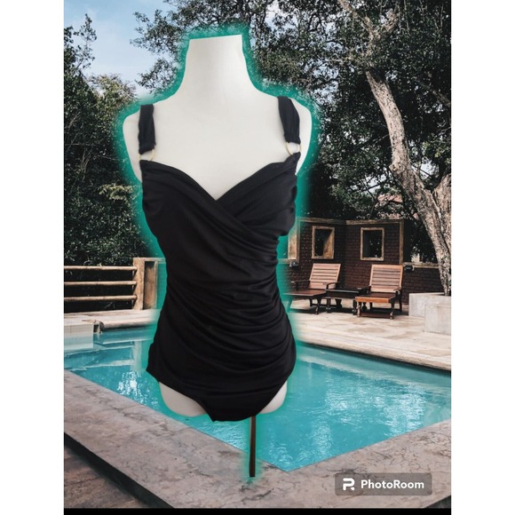 Merona Ladies Medium Black Sexy One Piece Swimsuit Ruched Tummy Hiding Gold - Picture 1 of 8
